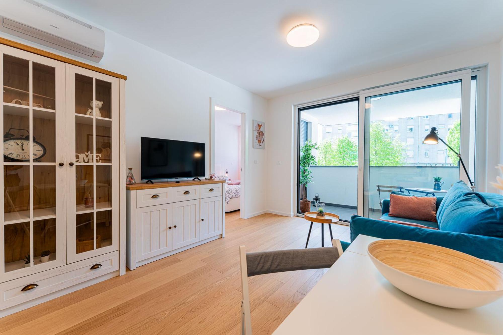 Flex Selfcheckins 149 - - Bedroom - Garage - Loggia * Zagreb